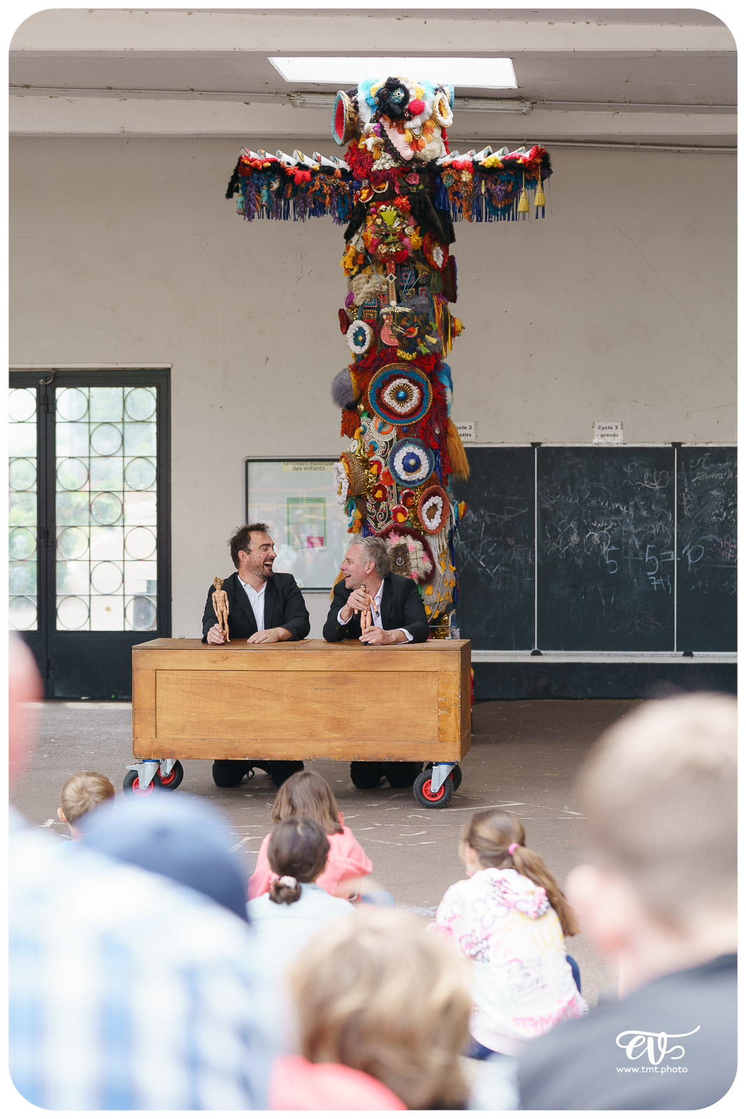 COWBOY OU INDIEN (GROUPE DEJA)
